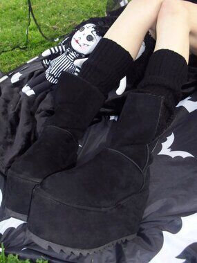 💥KILLER BOOTS!💥DARKER WAVS 100% Genune Leather Fleece Lined Platform Boot